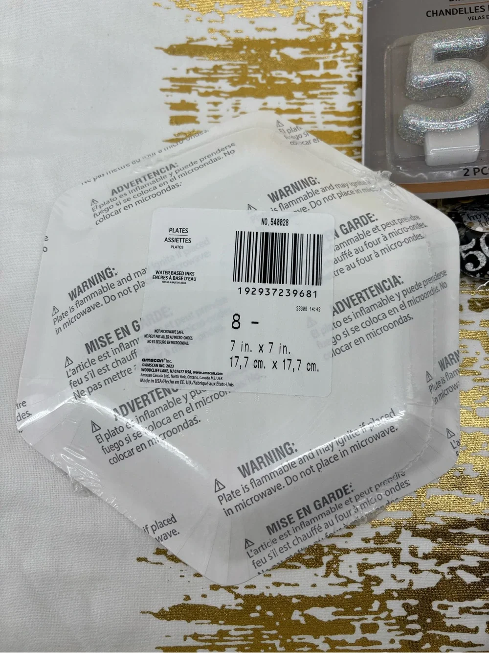 NWT 40 plates, 3 confetti sets, 1 candle 50th birthday kit